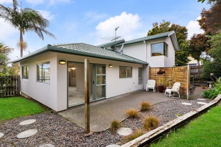 4 San Ambrosio Rise 11401_1