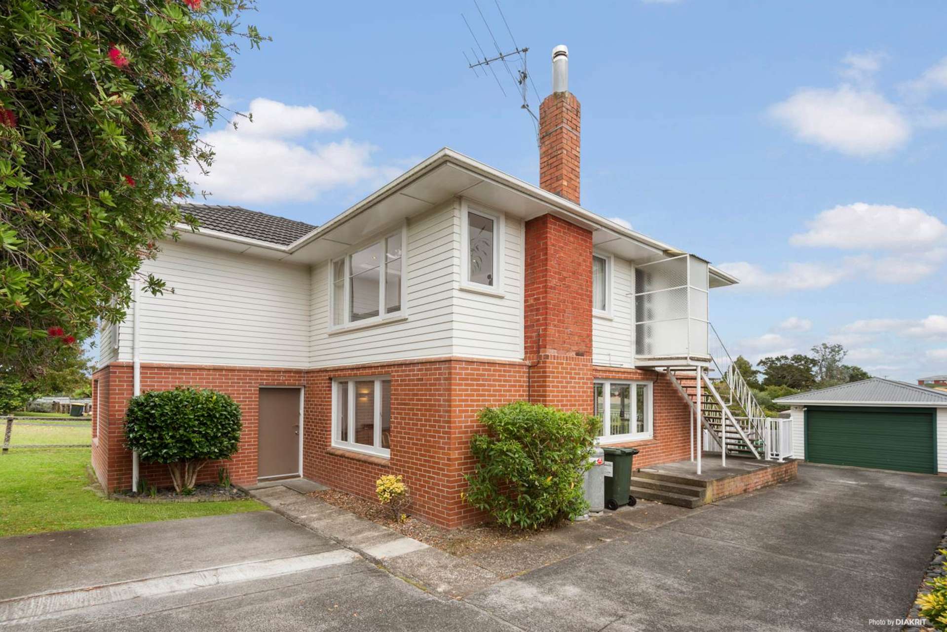 1 Amberley Avenue Te Atatu South_0