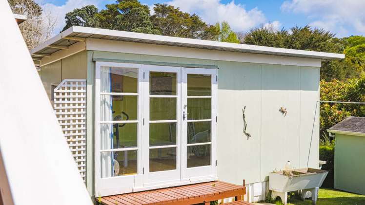 40 Fairmount Road Titirangi_10