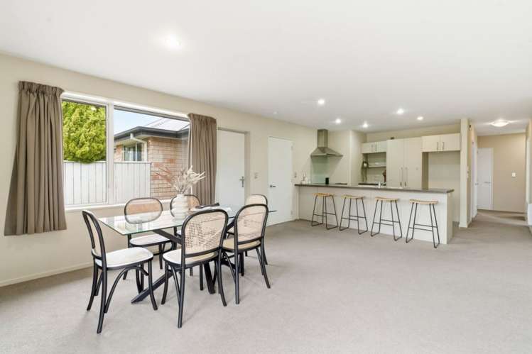 52 Somerville Crescent Aidanfield - Christchurch_5