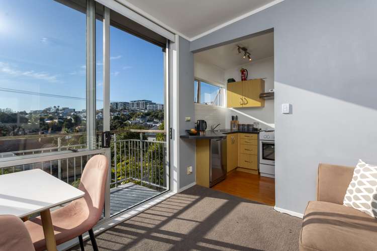 7/90 Crummer Road Grey Lynn_7