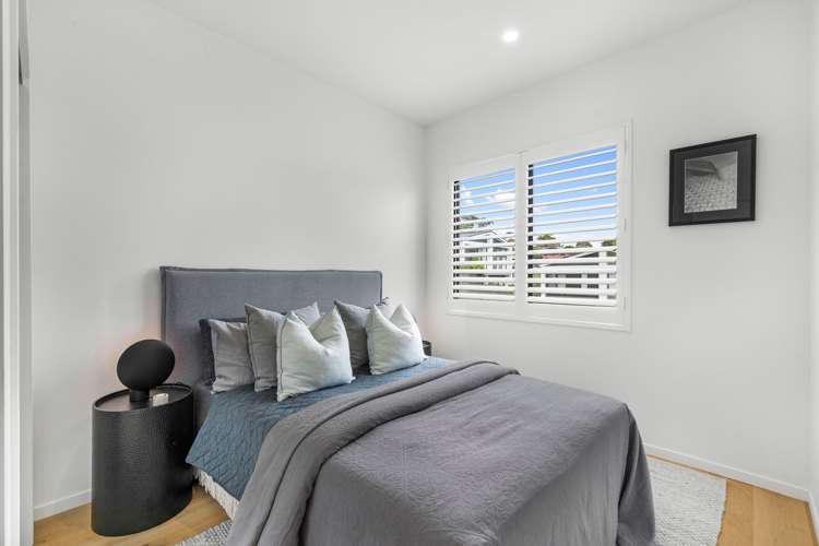 2/37 Glen Atkinson Street St Heliers_12