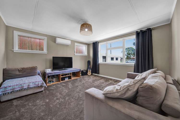 112 Broadway Waitara_5