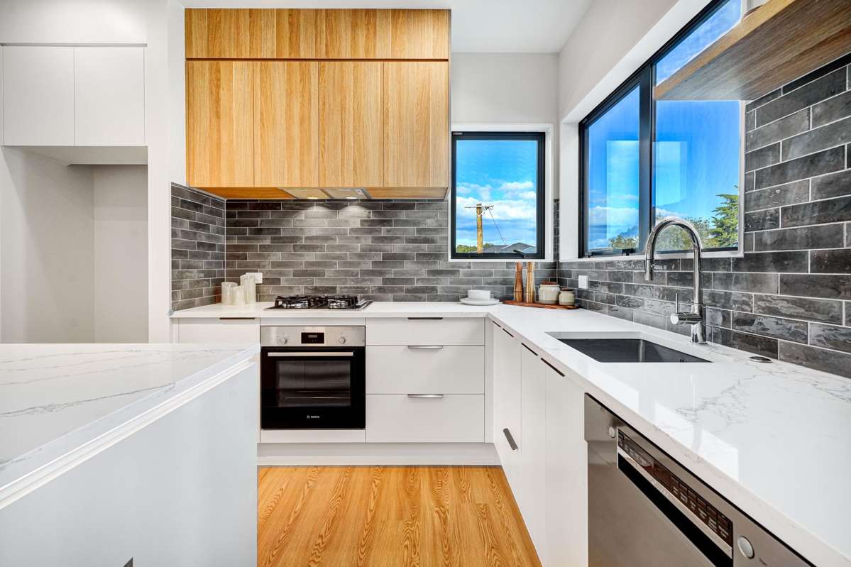 14&16 Woodford Ave_3