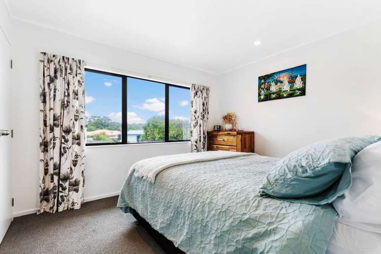 1/10 Knott Road Stanmore Bay_13