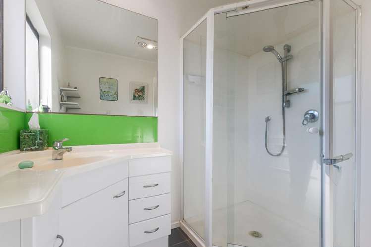 83 Queens Road Waikanae Beach_19