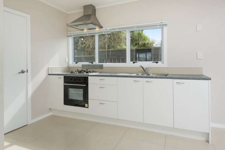 18A Webb Place Forrest Hill_5
