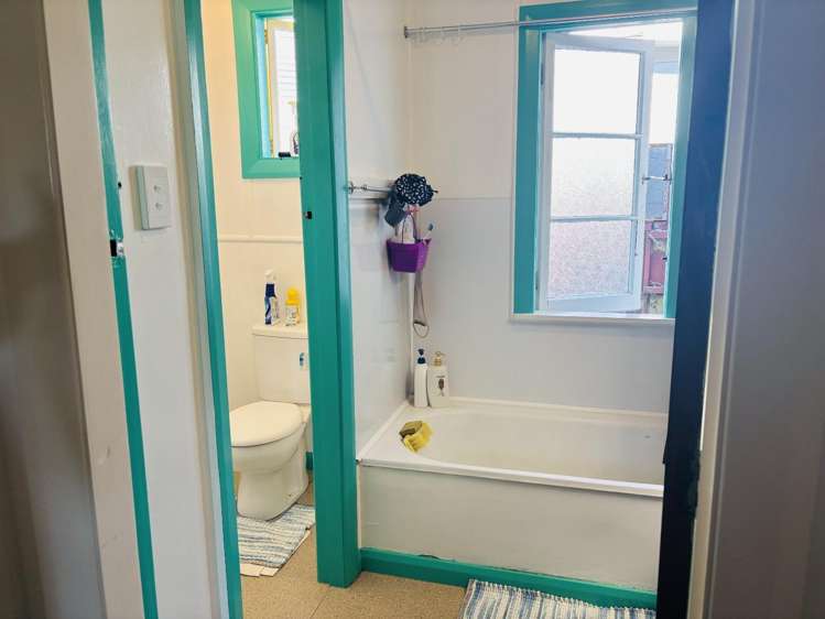 2 Jenner Road Toi Toi_9