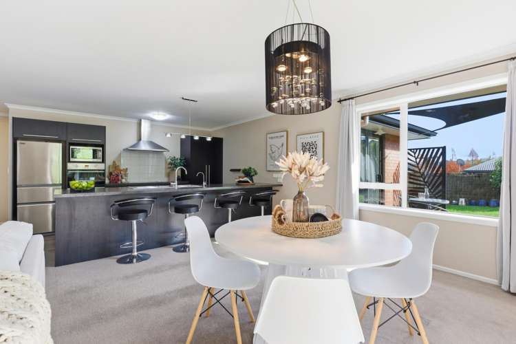 21 Bathurst Crescent_5