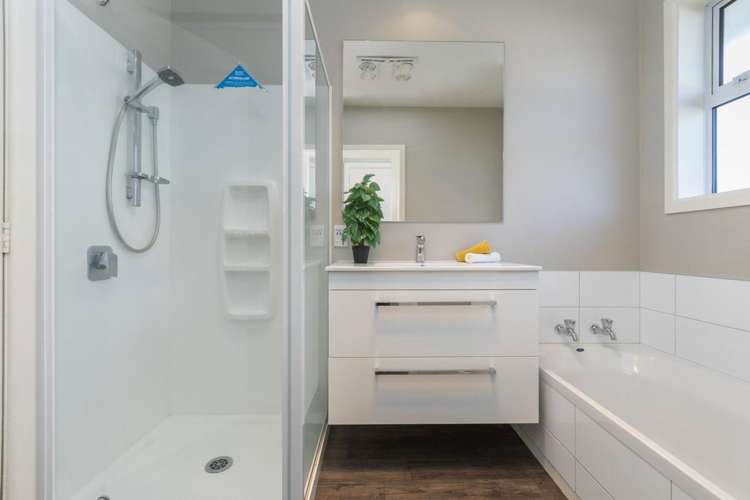 57 Denise Crescent Hornby_10