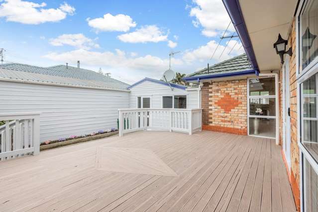 2/8 Plane Street Avondale_2