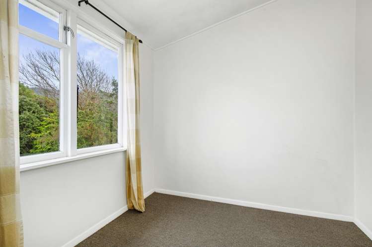 30 Roberts Street Tawa_11