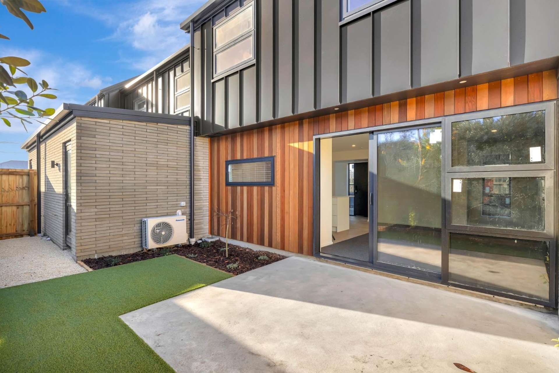 3/11 Spring Grove Street* 10222_0