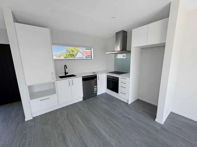 711C Worcester Street Linwood_1