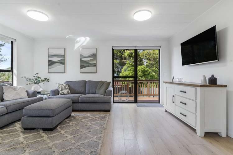 2/63a Colwill Road Massey_3