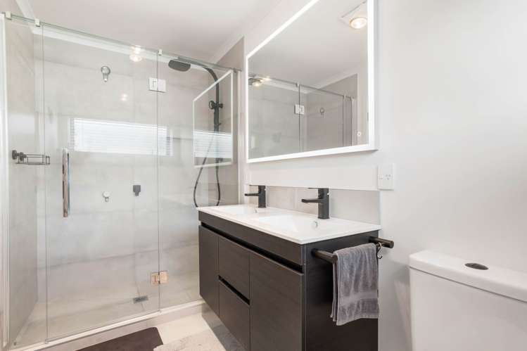 3 Yulia Road Flat Bush_4