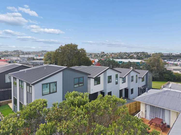 Lot 2/43 Bruce Road Glenfield_32