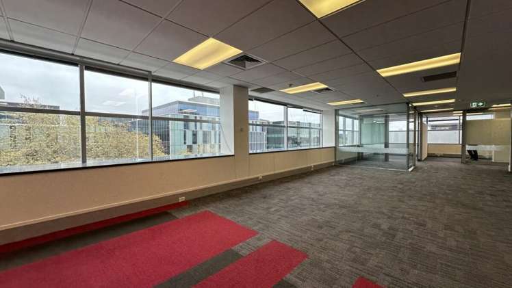 151 Victoria Street West City Centre_8