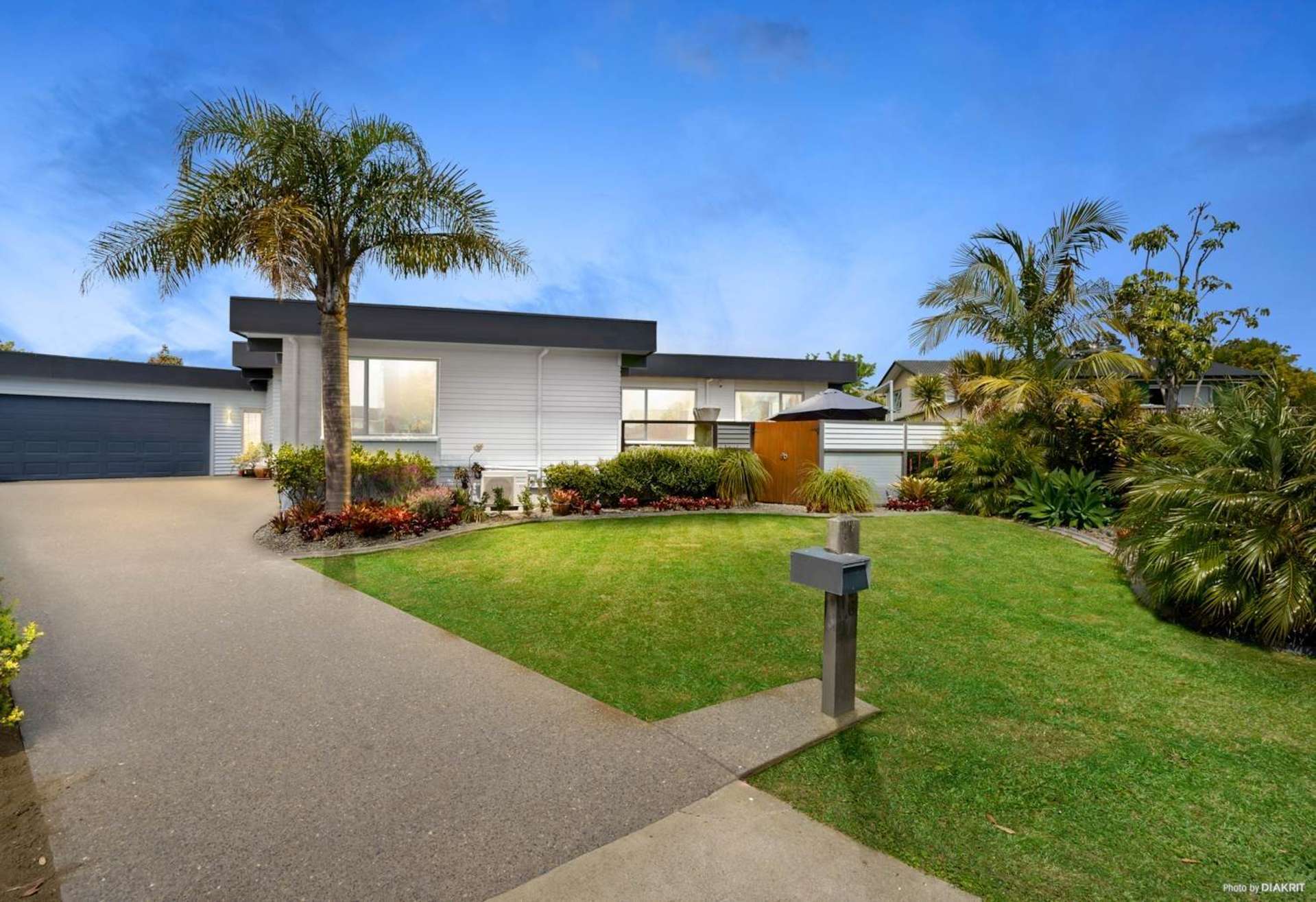 16 Binda Place Botany Downs_0