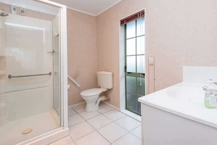 1/70 Uxbridge Road Mellons Bay_17