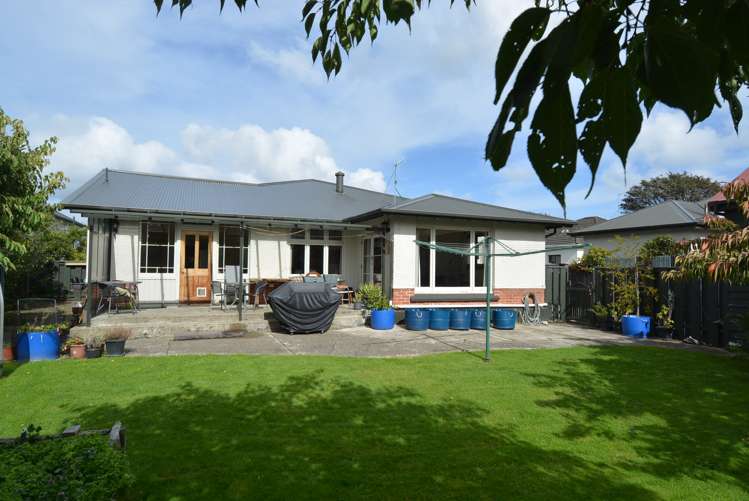 54 Earnslaw Street Avenal_18