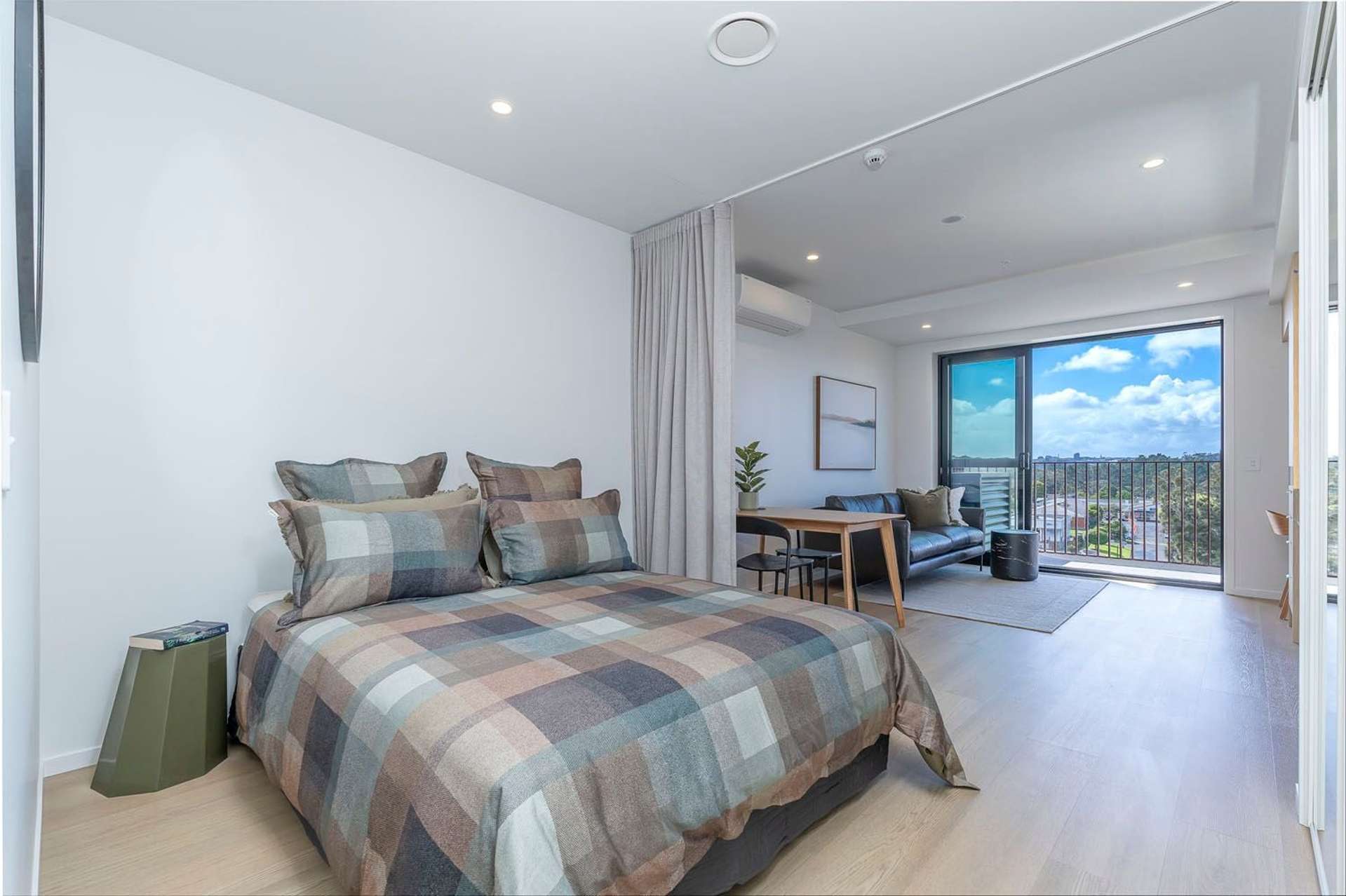 105/2B Te Ara Taurapa Point Chevalier_0