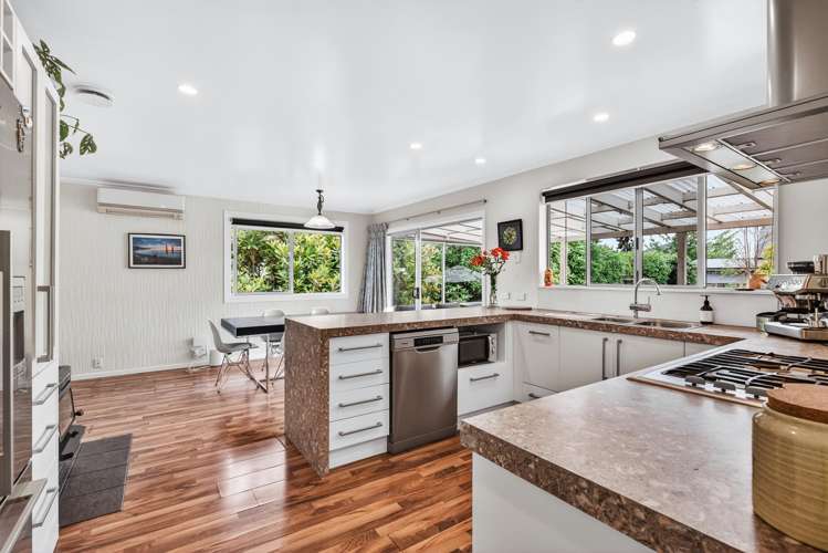 46 Henry Hill Road Taupo_14