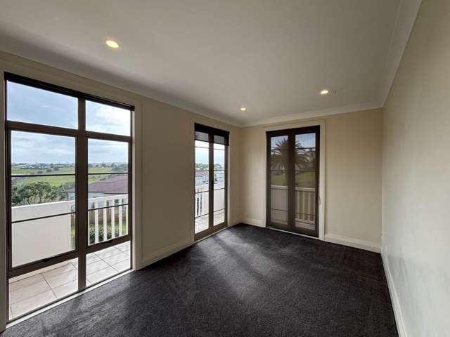 3 Bedroom family home in Gulf Harbour