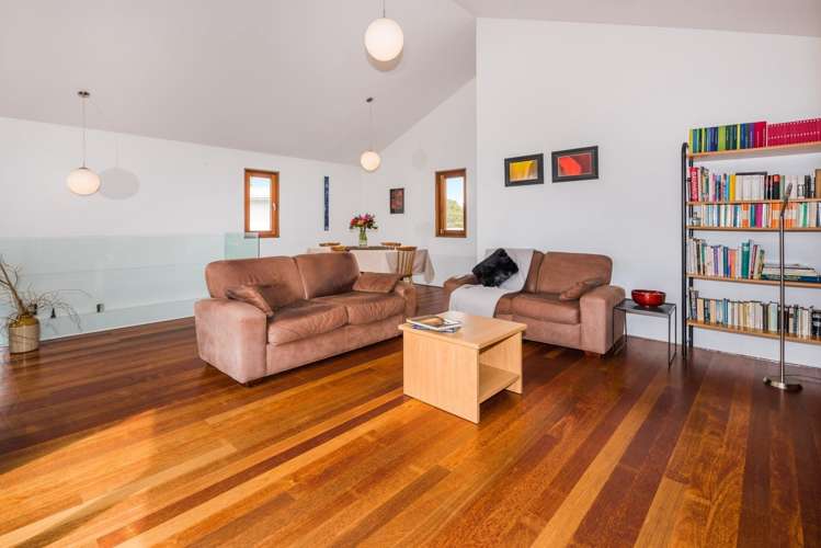 24 Crocombe Crescent Beach Haven_6