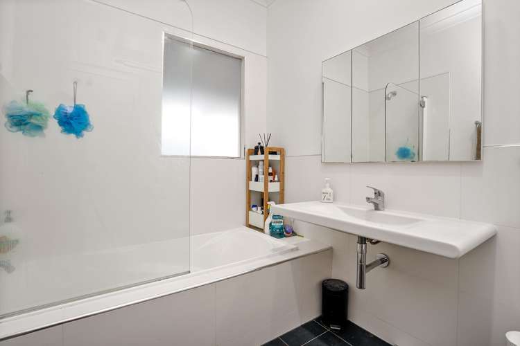 73 East Street Enderley_11