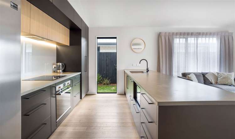 6 David Buist Crescent Halswell_5