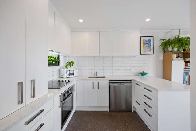 4A Sullivan Avenue Mangere Bridge_2