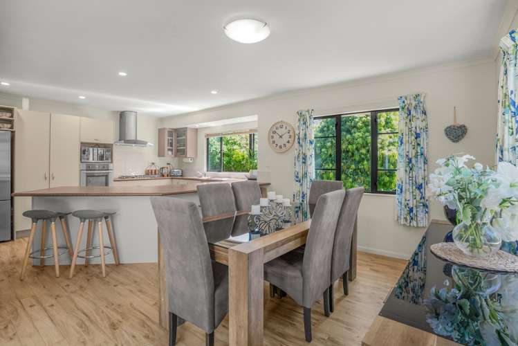 6 Kirton Drive Riverstone Terraces_10