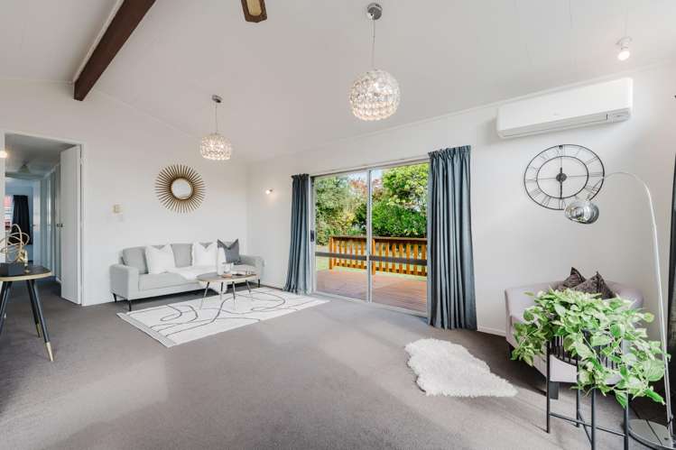 16 Pickering Crescent Chedworth_1