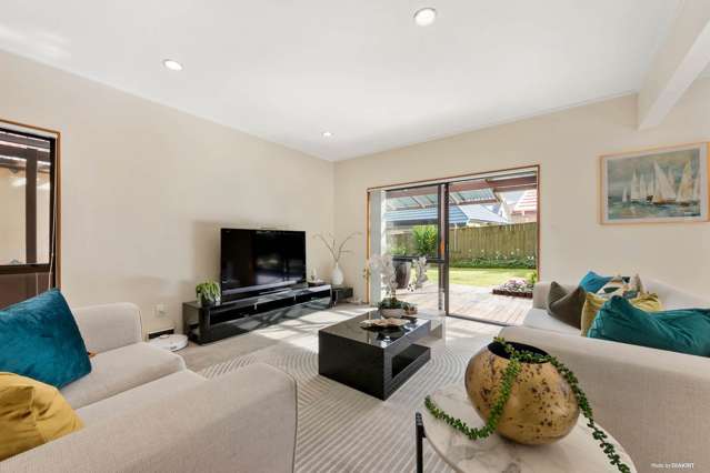 2/11 Staveley Avenue Mount Roskill_1