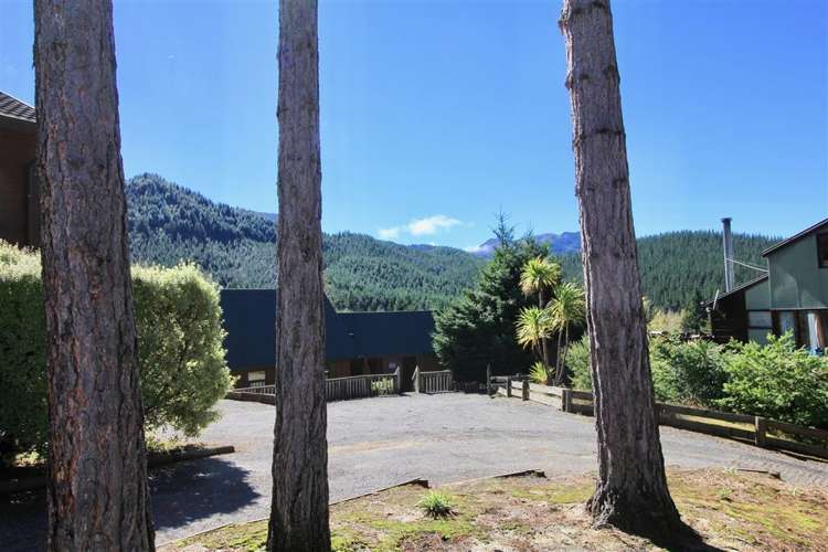 99 Chalet Crescent Hanmer Springs_5