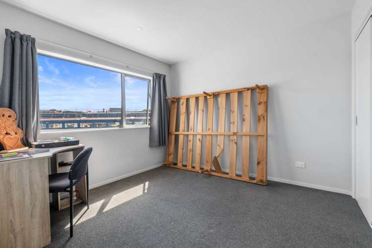 37/11 Ray Small Drive Papakura_15