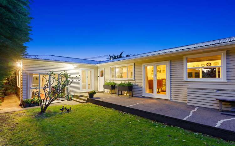 29 Hona Street Waikanae Beach_17