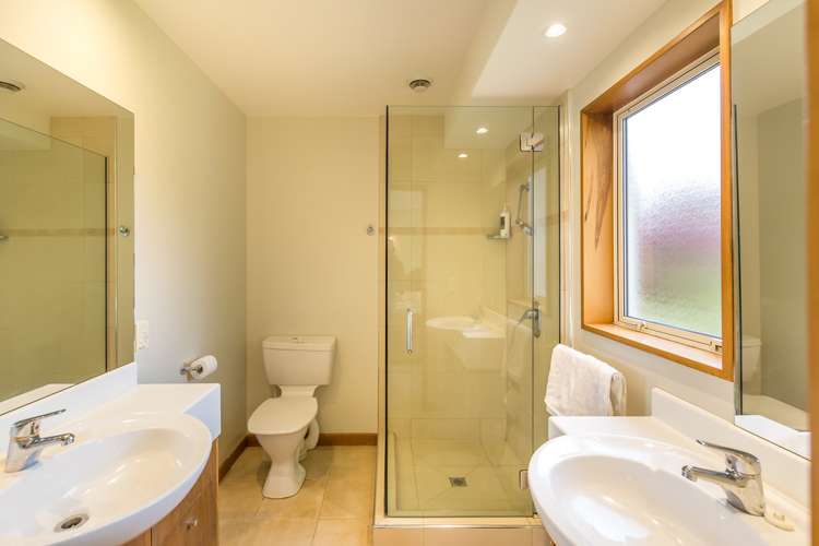 56 Millstream Drive Lincoln_18