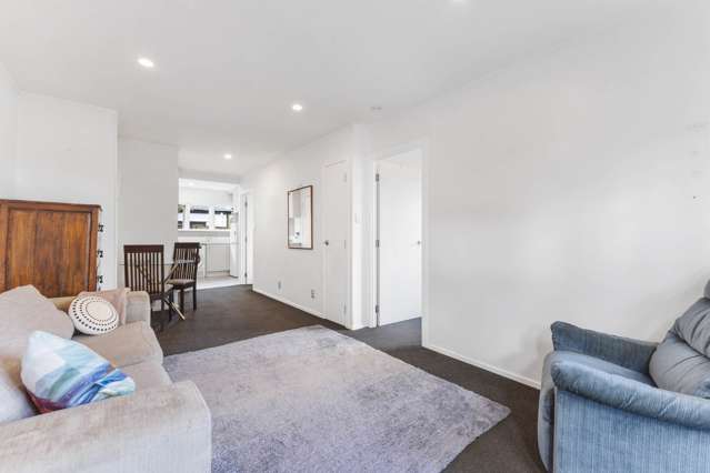 2/20 Hutchinsons Road Bucklands Beach_3