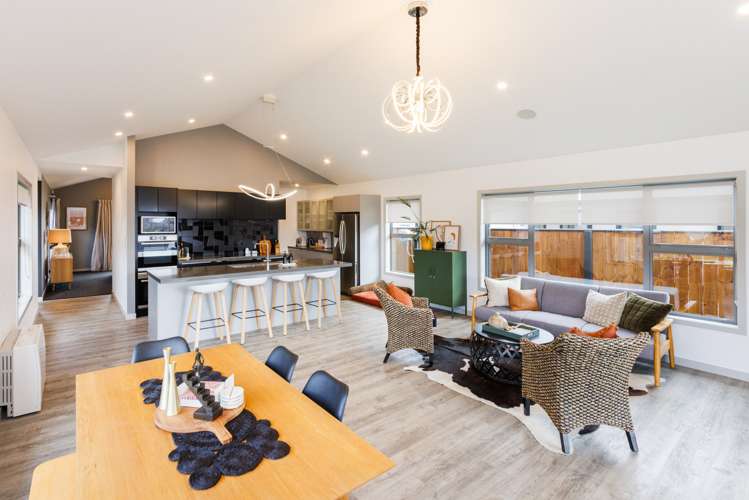 10 Mediterranean Grove Fitzherbert_12