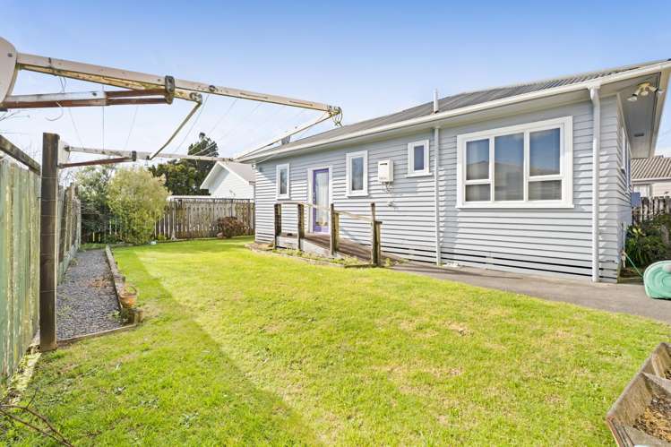 2/32 Kahikatea Street Inglewood_13