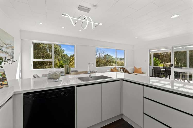25 Dobell Road Stanmore Bay_5