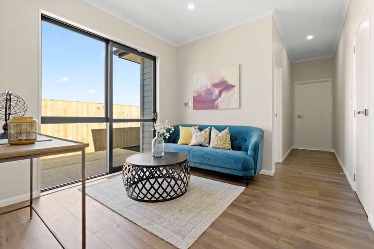 17 Korowhiti Road Clarks Beach_9