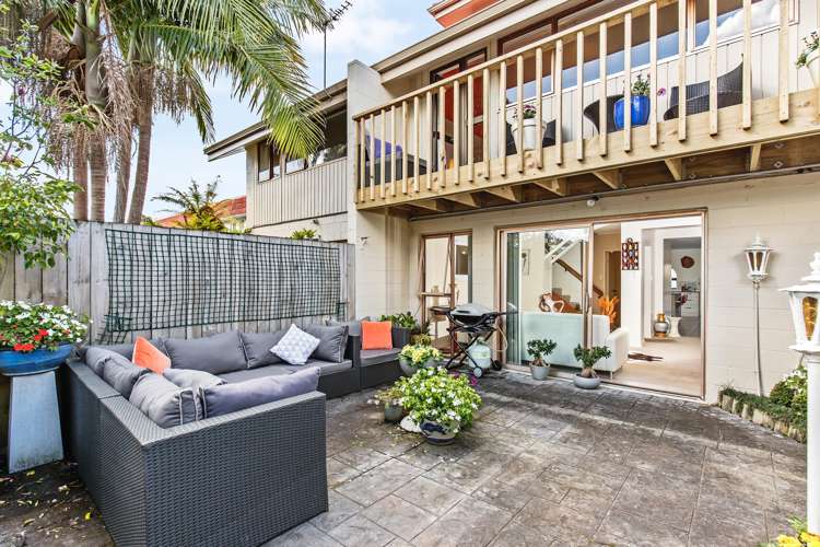 2/3 Glen Road Browns Bay_17