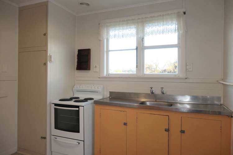 16 Robin Street Burwood_5