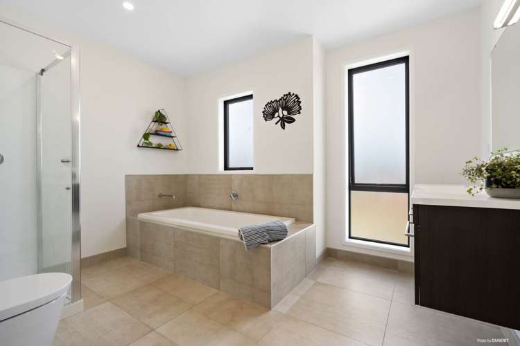 158 Seventh View Avenue Beachlands_10