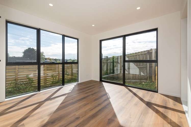 A/79 Archers Road Hillcrest_15