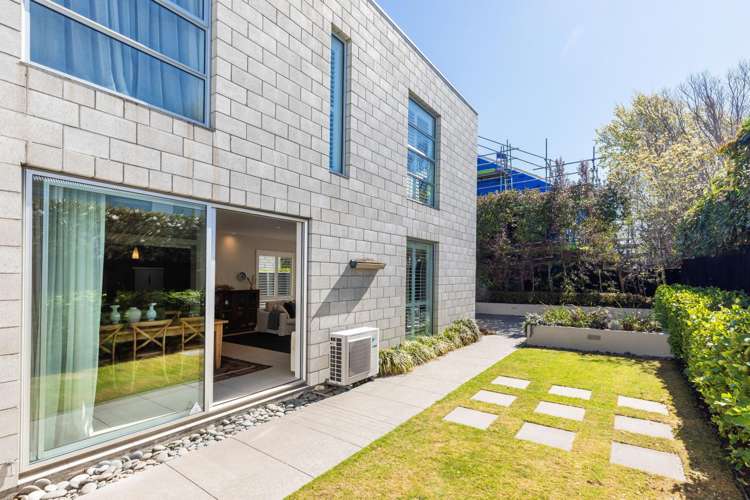 9 Cox Street Merivale_19