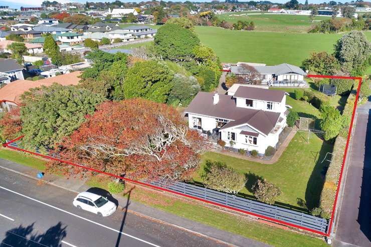 New Plymouth houses